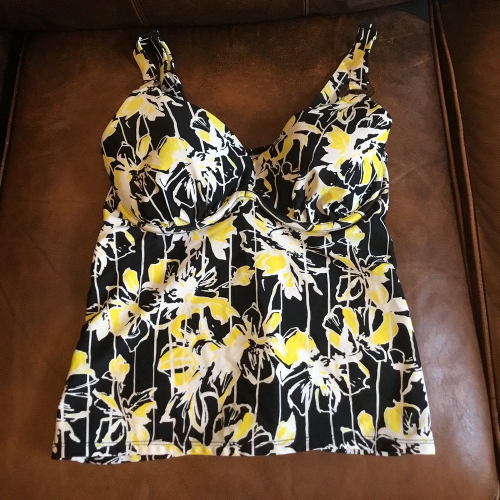 Swim top - Picture 1 of 7